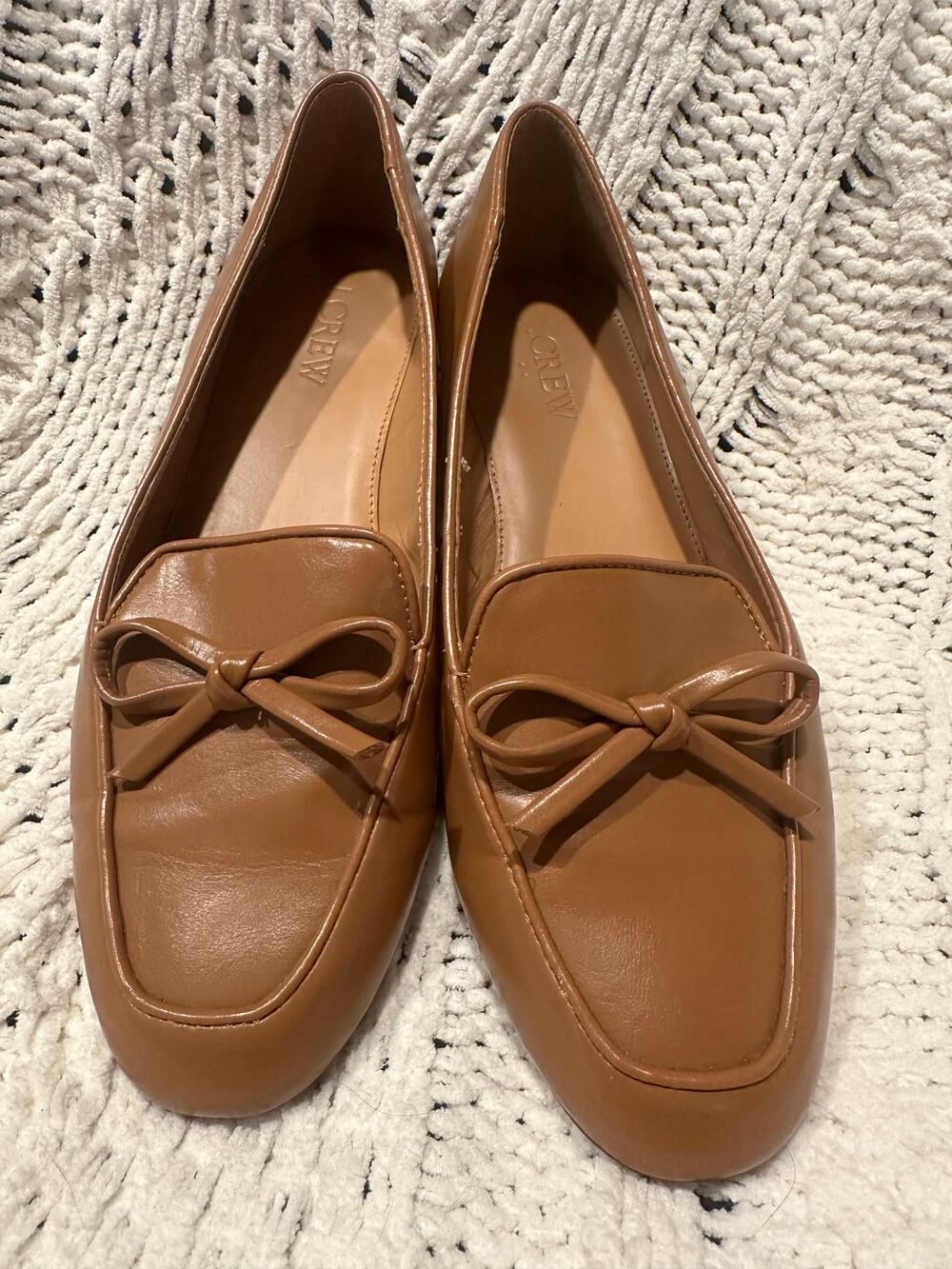 J.Crew Brown Tan Preppy Faux Leather Bow Flat Loafers Size 7 classic career